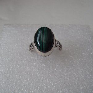 New Malachite Ster Silver ring size 7 168